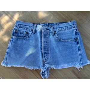 Vintage Levis 501‎ Denim Shorts Womens 31 Light Wash Frayed Hem